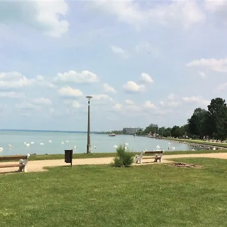 In Siofok/balaton 34631